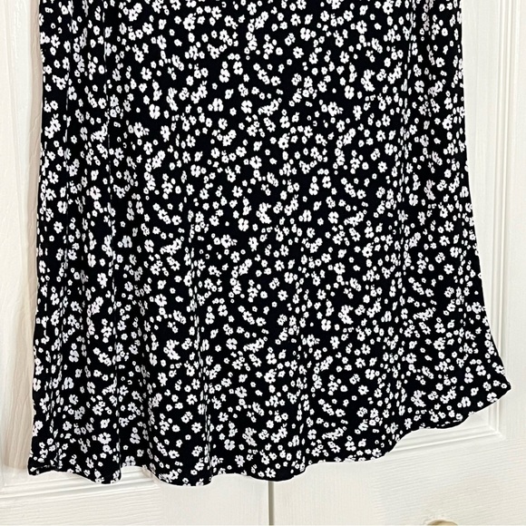 ASOS Floral Mini Skirt Black and White Size 10 - Picture 11 of 12